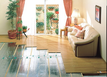 ガス温水床暖房