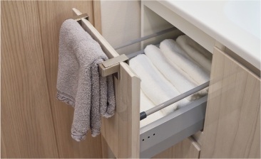 下部収納
（ソフトクローズ）