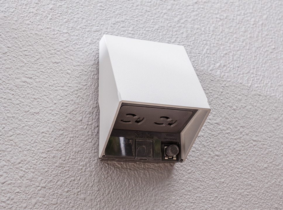 防雨型コンセント（OPTION）