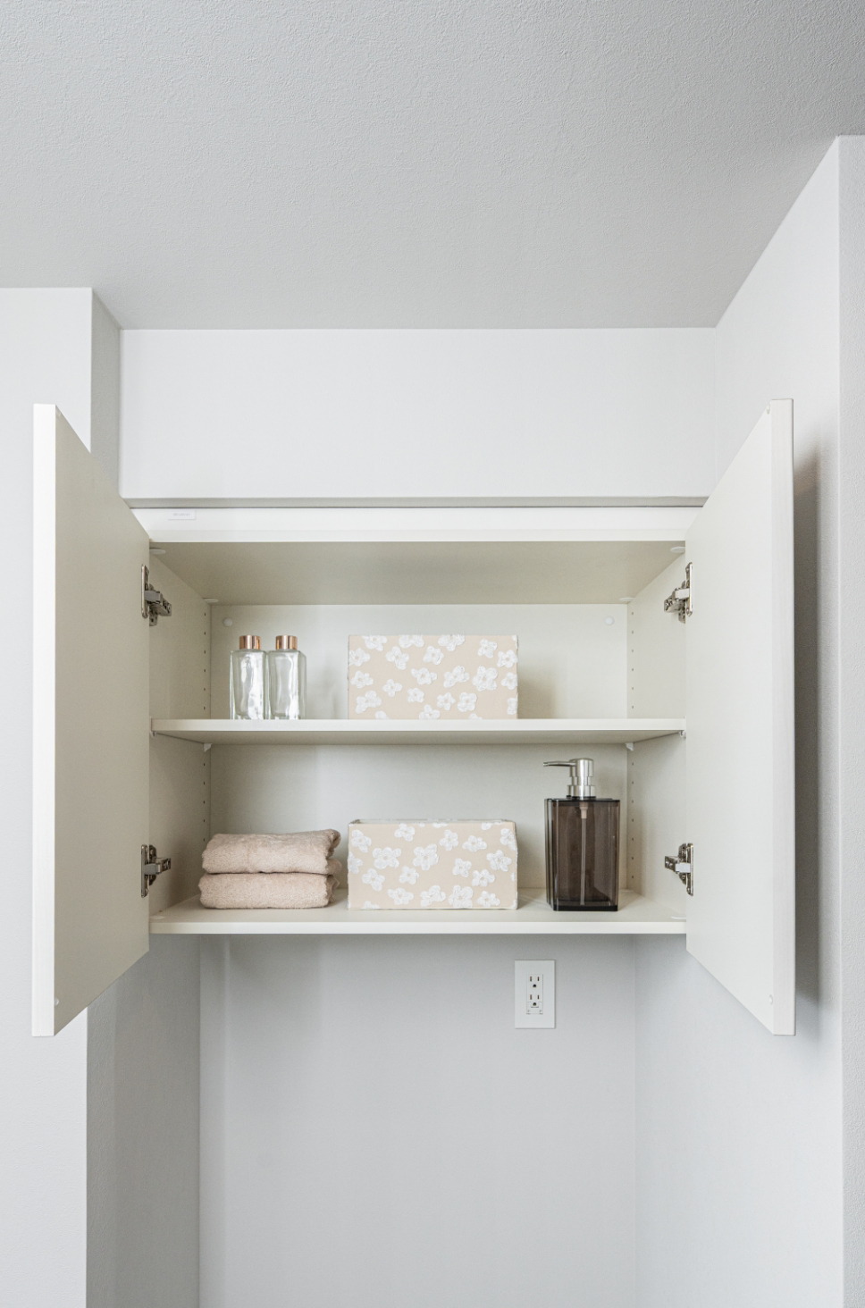 洗濯機パン上部吊戸棚（OPTION）