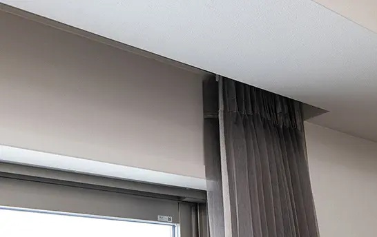 カーテンボックス
