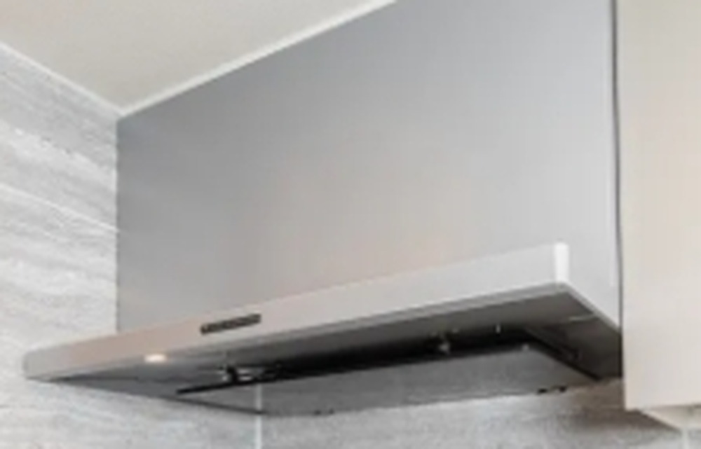 お手入れしやすいホーロー製ホーロー整流板付レンジフード