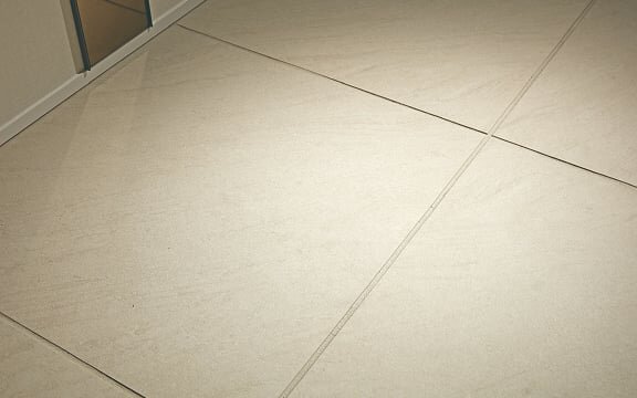玄関廊下・床タイル
