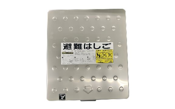 バルコニー避難ハッチ