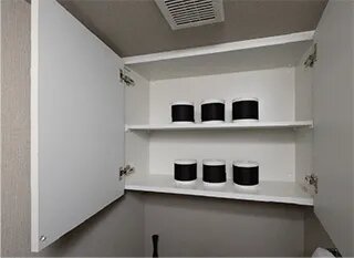 トイレ吊戸棚