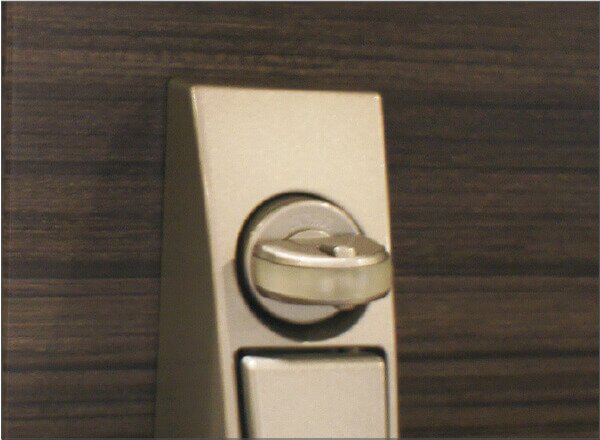 スイッチ式サムターン