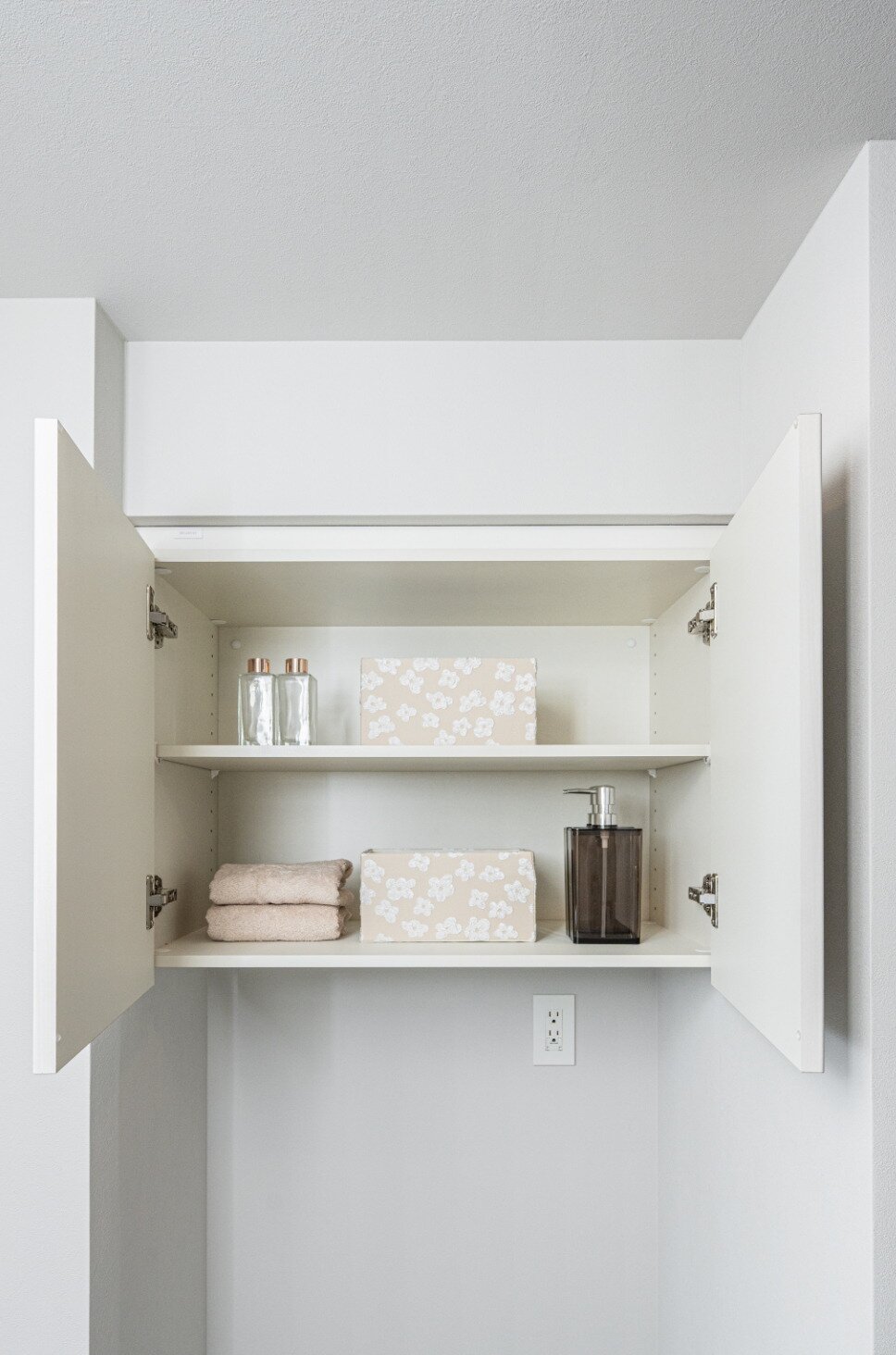 洗濯機パン上部吊戸棚（OPTION）