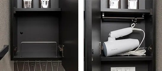 ティッシュボックス置場・内部コンセント・ドライヤーフック