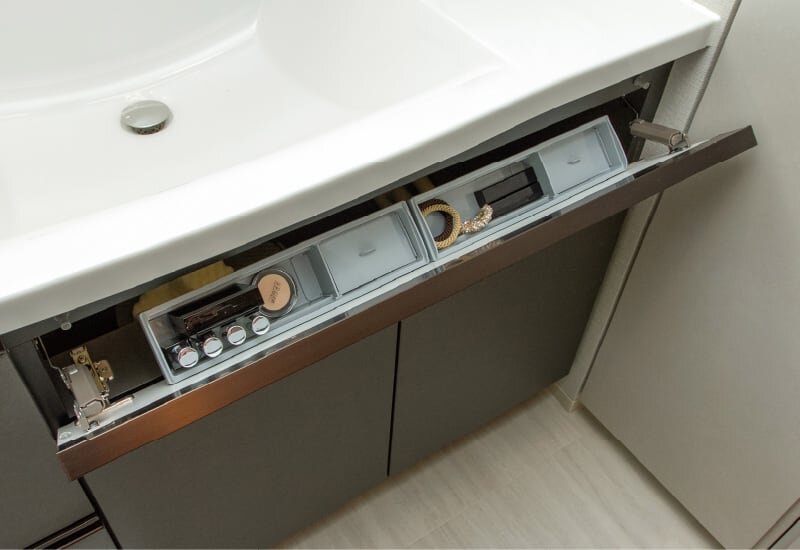 フロントポケット（小物入れ）