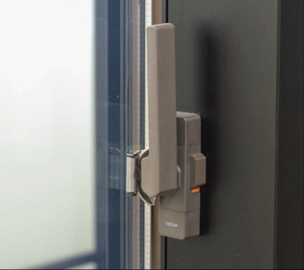 サッシ（ロック付クレセント）