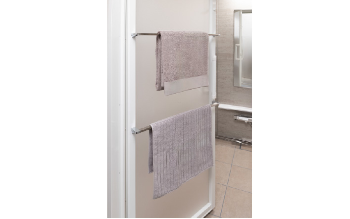 ドア外タオル掛け（2本）