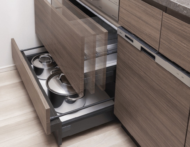 巾木スライド収納