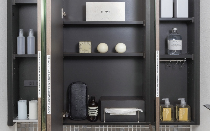 鏡裏収納付三面鏡