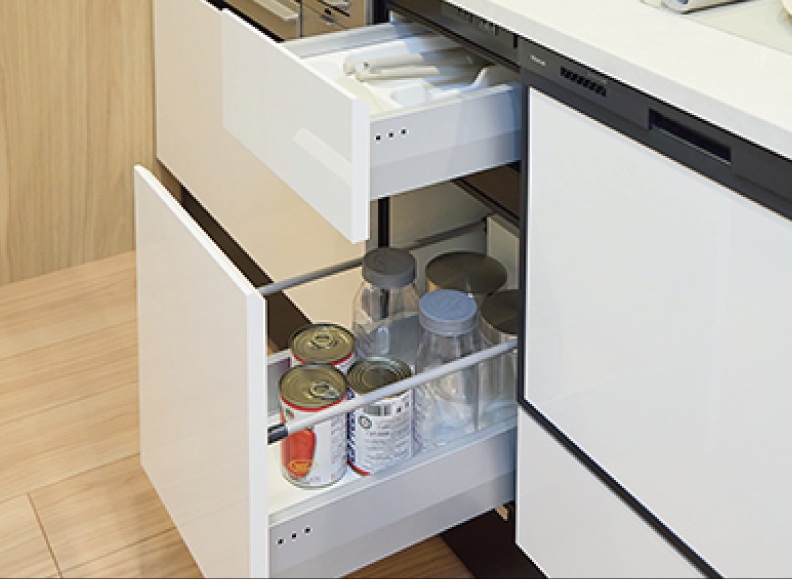 ソフトスライド収納（ソフトクローズ機能付）