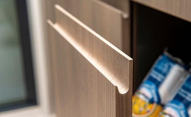 キャビネットJ型手掛け形状