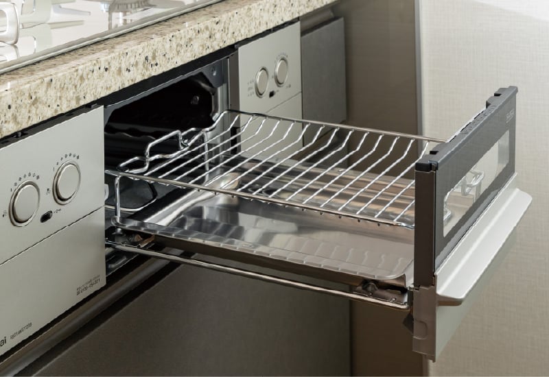 温度設定で火加減を自動調節
グリル