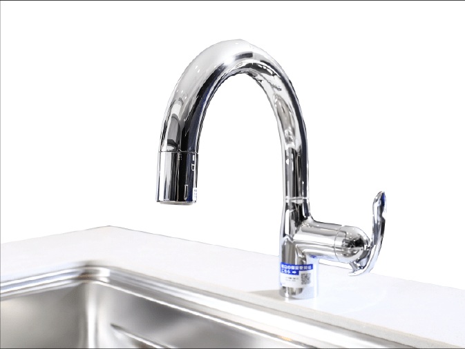 浄水器一体型シャワー水栓
