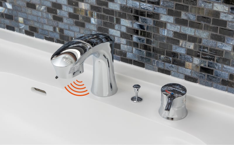 タッチレス水栓