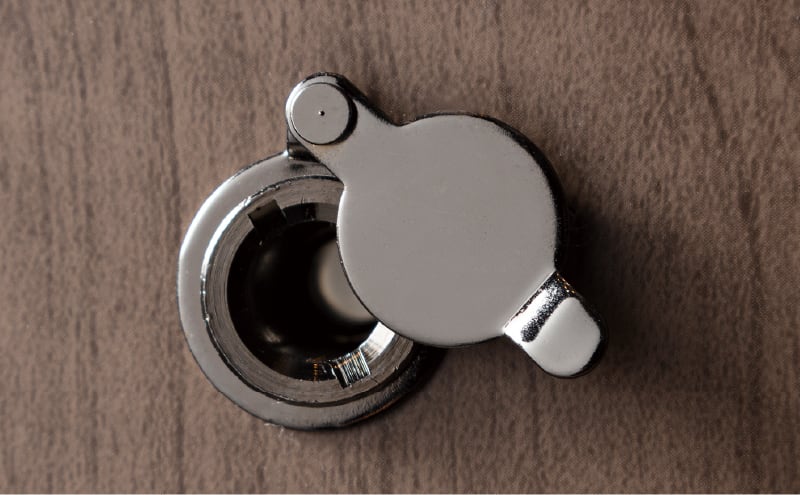 ふた付ドアアイ