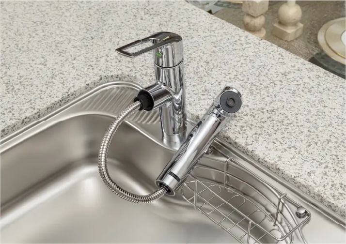 浄水カートリッジ内蔵シャワー水栓