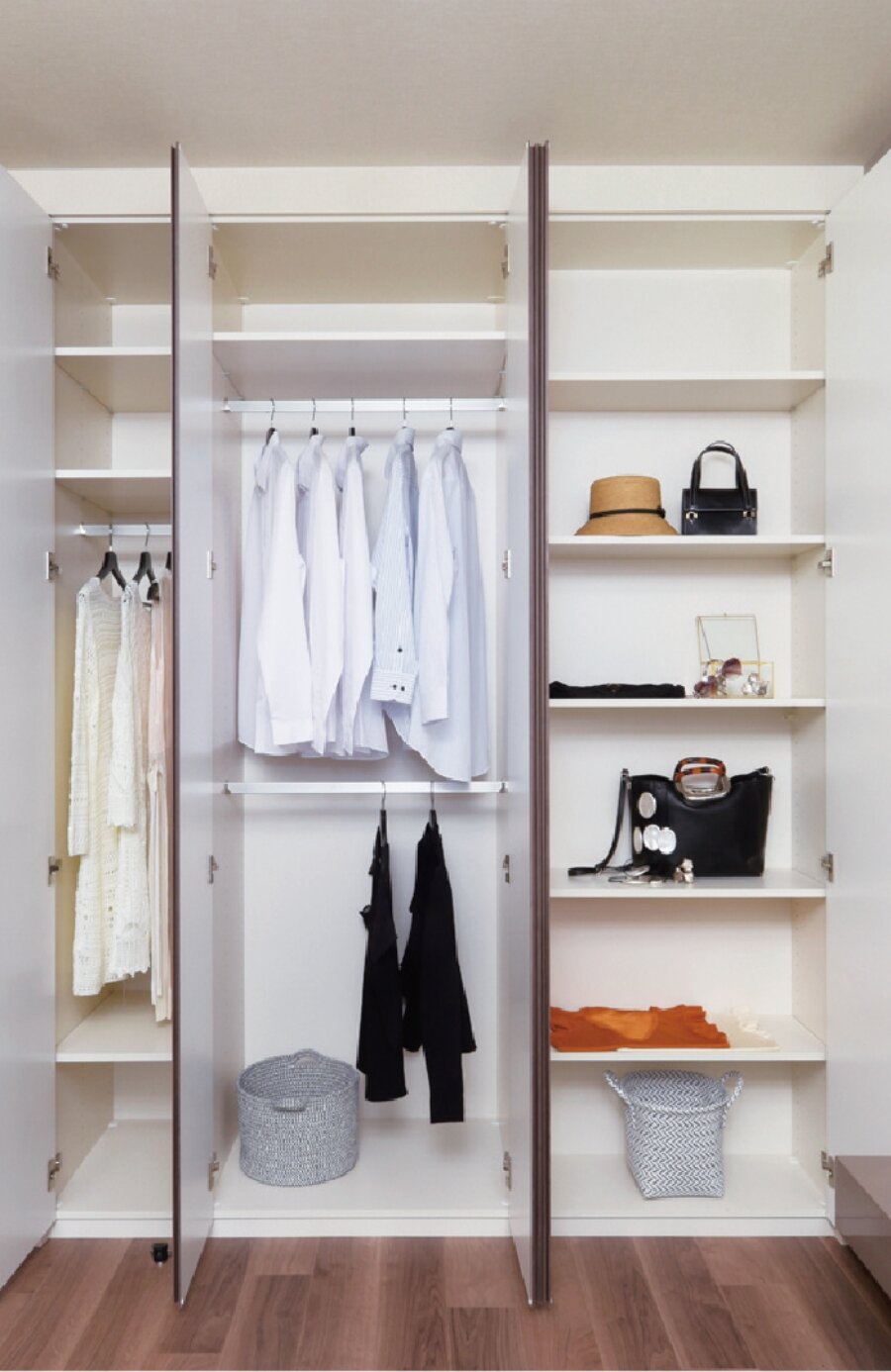 クロゼット〈奥行約600mm〉