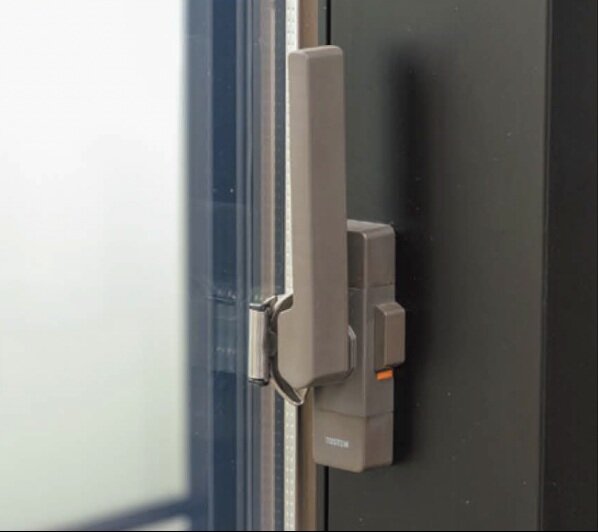 サッシ（ロック付クレセント）