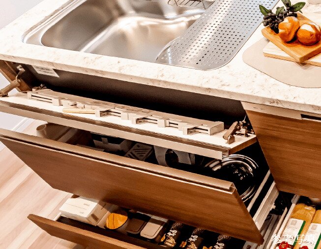 シンク前フラップ包丁差し