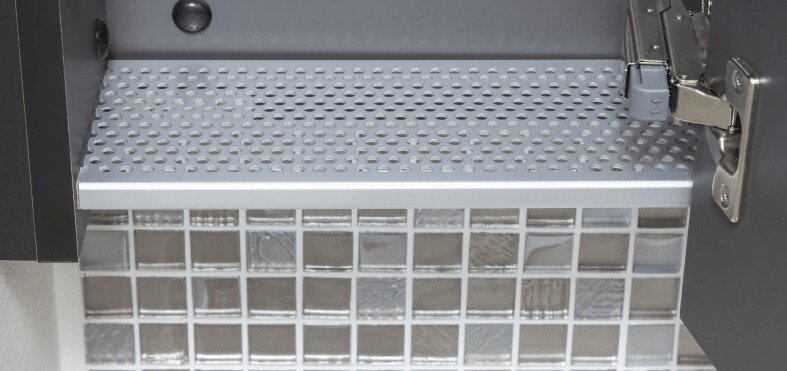 アルミパンチング棚板