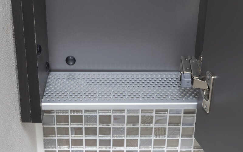 アルミパンチング棚板