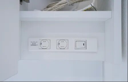 キャビネット内コンセント