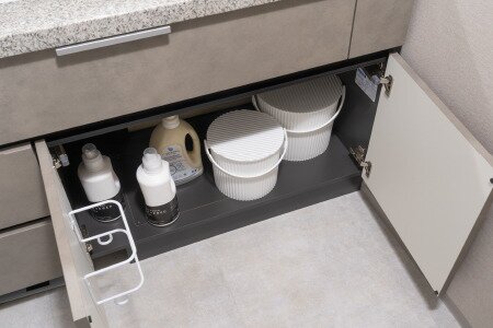 カウンター下収納