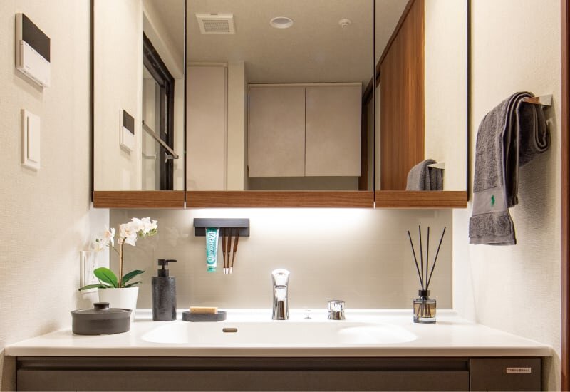 三面鏡上下オレフィン框