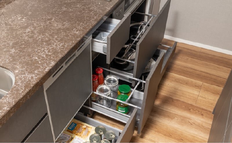 スライド収納（ソフトクローズ付）※一部除く