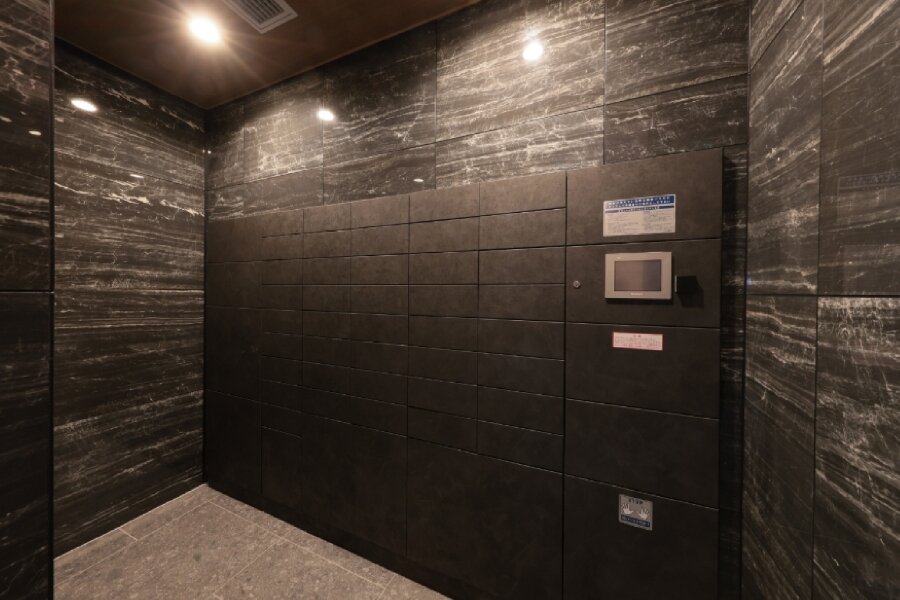 メールボックス一体型宅配ロッカー