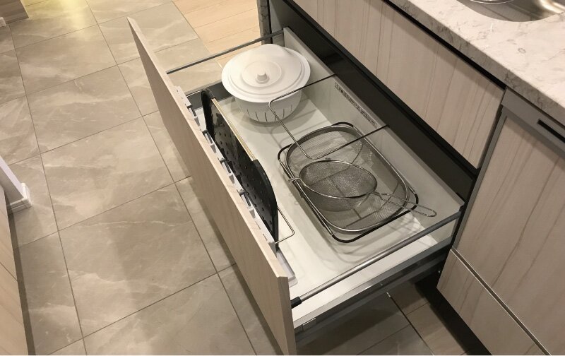 スライドストッカー