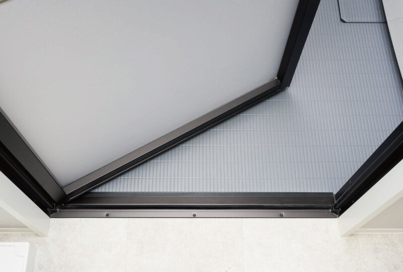 リフレイムドア