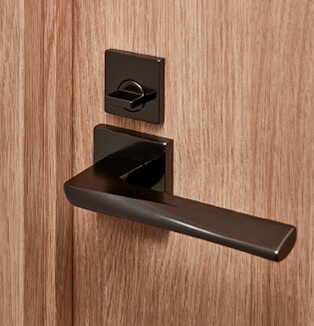 トイレドアの内鍵