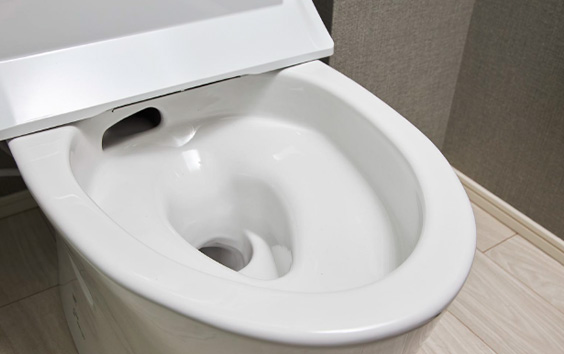 フチレス形状＆お掃除リフトアップ