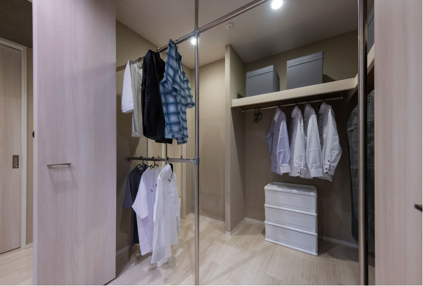 ミタスモクロゼット（2WAY動線タイプ）