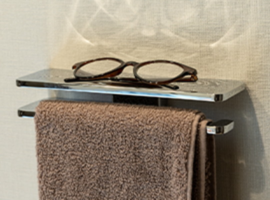 小物棚付タオルハンガー