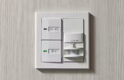 玄関オートライトセンサー