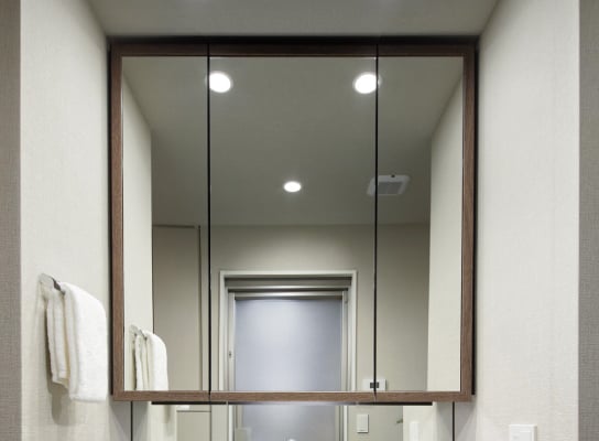 四方枠付三面鏡