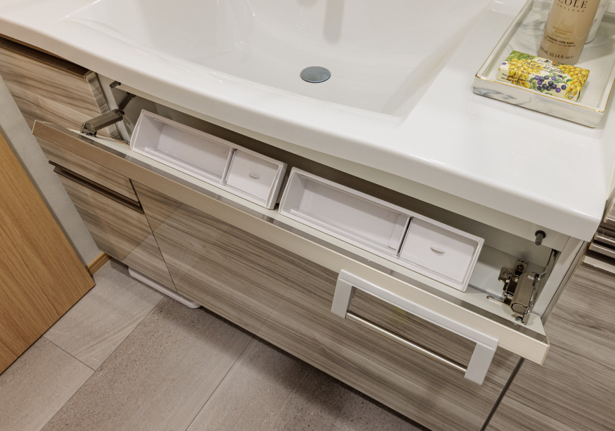 フロントポケット