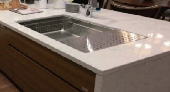 人造石（フィオレストーン）カウンタートップ