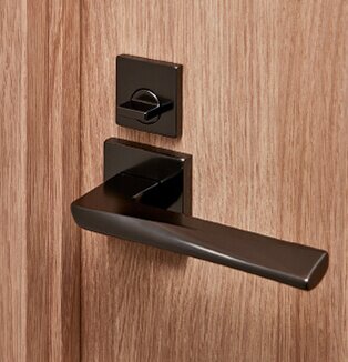 トイレドアの内鍵