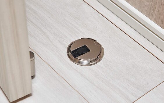 回転式ドアキャッチャー