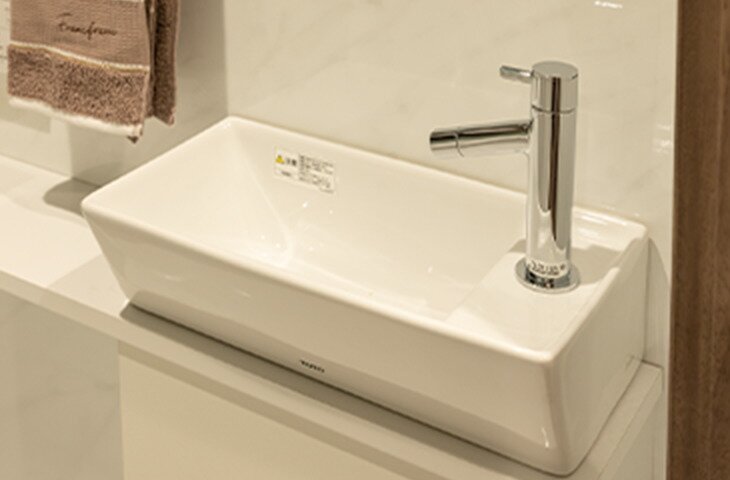 手洗いキャビネット