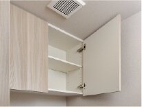 トイレ吊戸収納