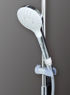 「節水」と「適度な刺激感」を両立したコンフォートウェーブシャワー