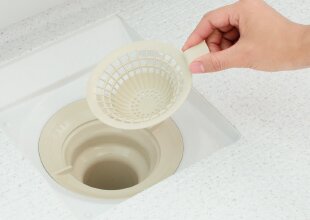 髪の毛を簡単に処理できるヘアキャッチャー（浴室）